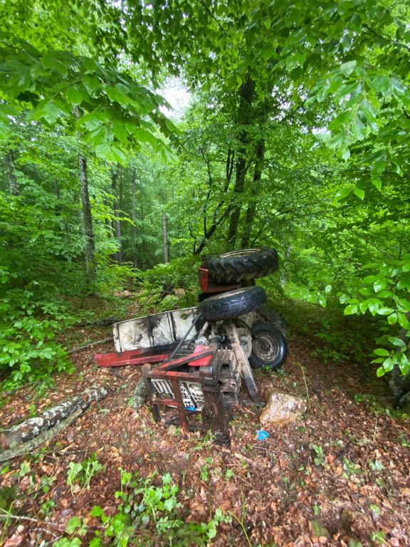 Traktörün altında can verdi