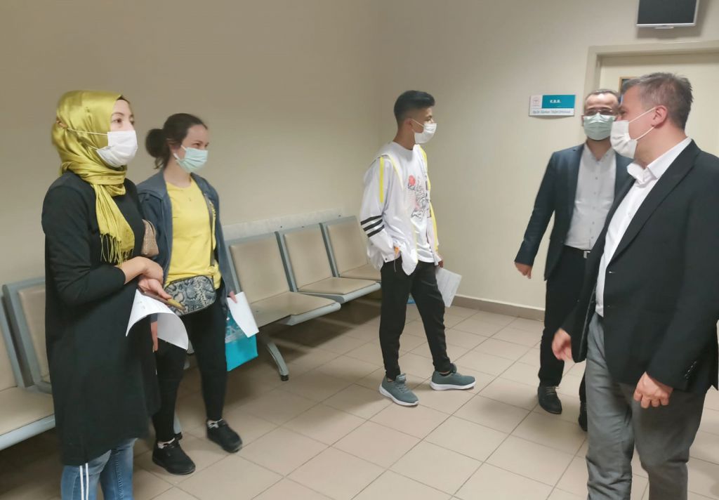 AK Parti İl Başkanı Suat Güner'den sağlık çalışanlarına moral ziyareti