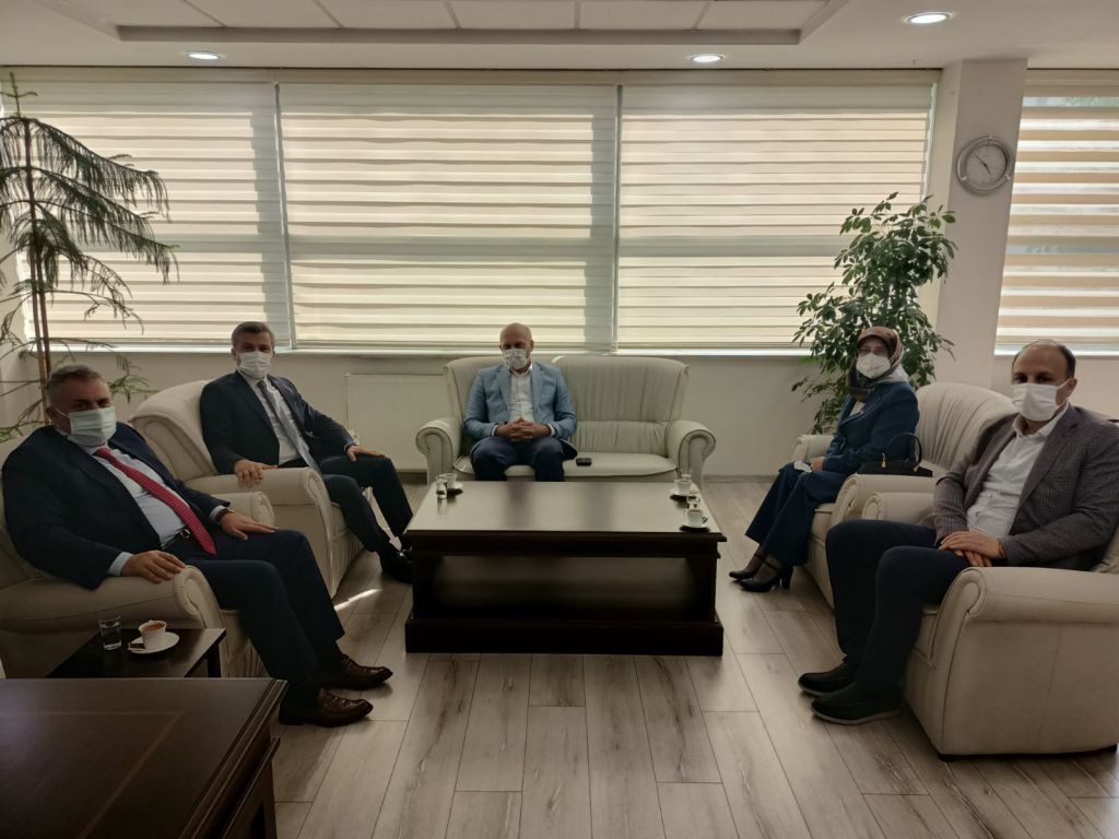 AK Parti'den üç kuruma ziyaret