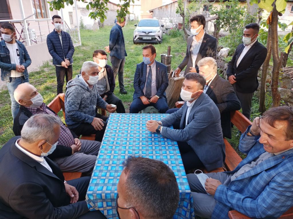 DÖRTDİVANLILAR AK PARTİ İL BAŞKANI SUAT GÜNER'E YOĞUN İLGİ GÖSTERDİ