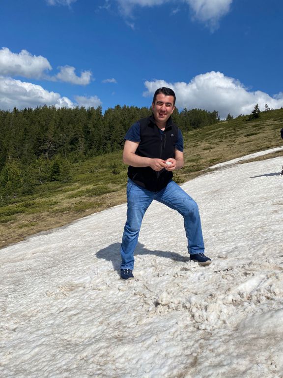 Kar üstünde karpuz keyfi