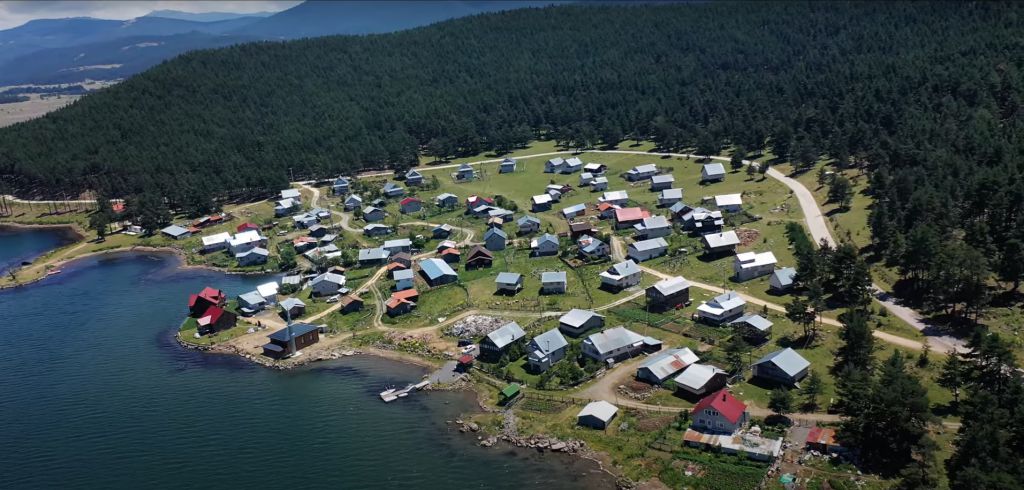 Kar üstünde karpuz keyfi