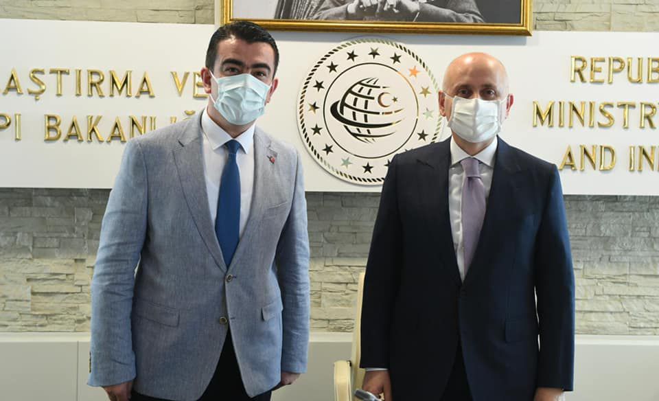 Başkan Kavak yol işinin peşini bırakmıyor