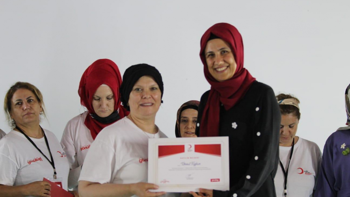 Bolu Kızılay Kadın Kolları Başkanı Toylan kampa katıldı