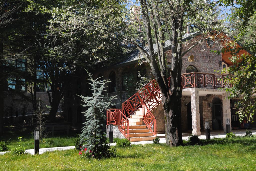 KORU HOTEL'DE KENDİNİZİ ÖZEL HİSSEDECEKSİNİZ