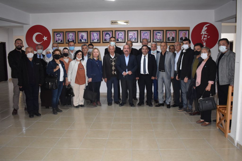 İYİ Parti Mengen'e çıkartma yaptı