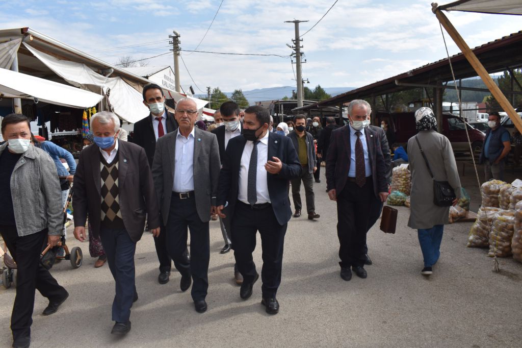 İYİ Parti Mengen'e çıkartma yaptı