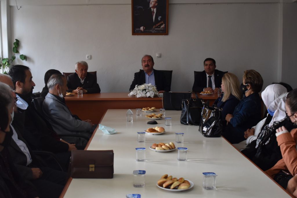 İYİ Parti Mengen'e çıkartma yaptı