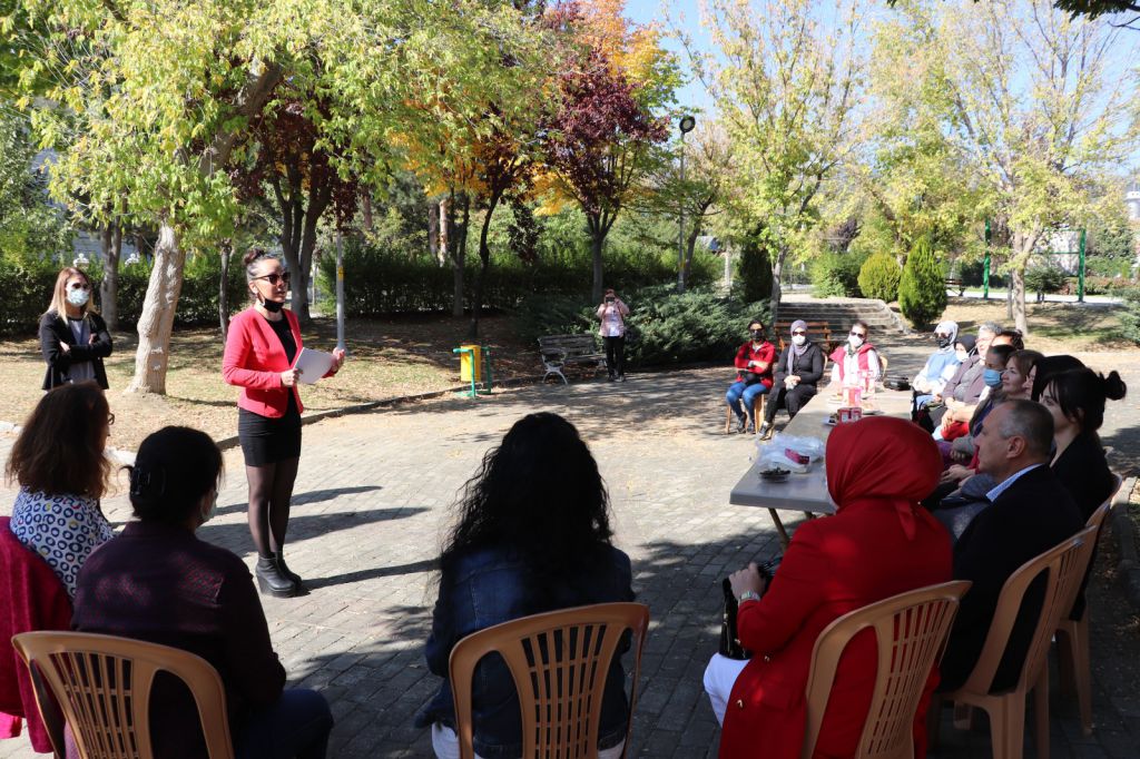 Kursiyerler sertifikalarını aldı