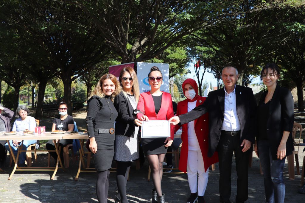 Kursiyerler sertifikalarını aldı