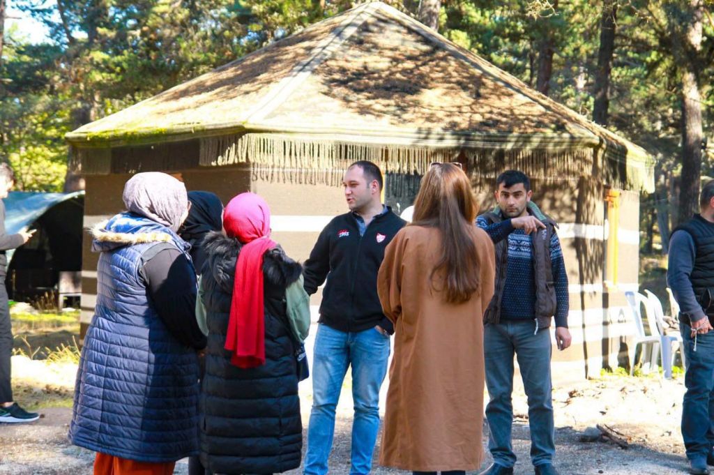 Türk dünyası, üniversitelileri̇ Aladağ'a çıkardı