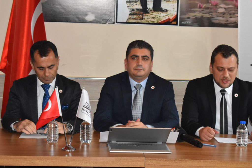 Atanamayan öğretmen bırakmayacağız