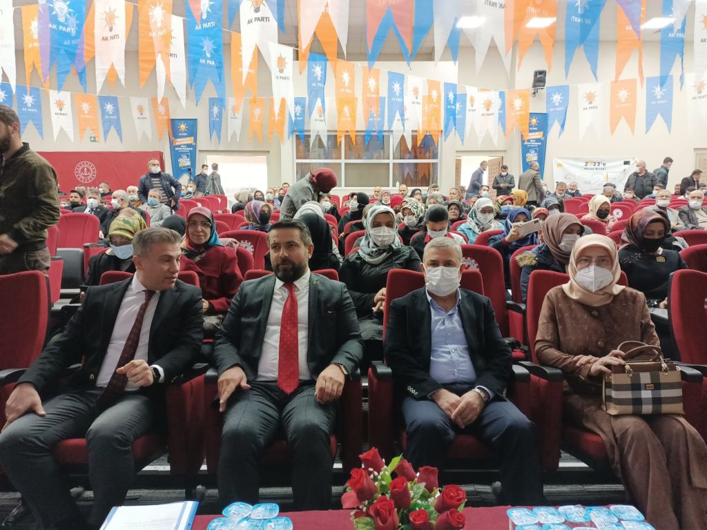 Vatandaşımızın karşısına donanımlı ve dopdolu çıkmalıyız