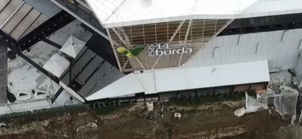 Çöken yapı kaçak çıktı