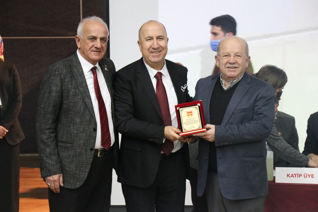 Orhan Fırat yeniden Başkan