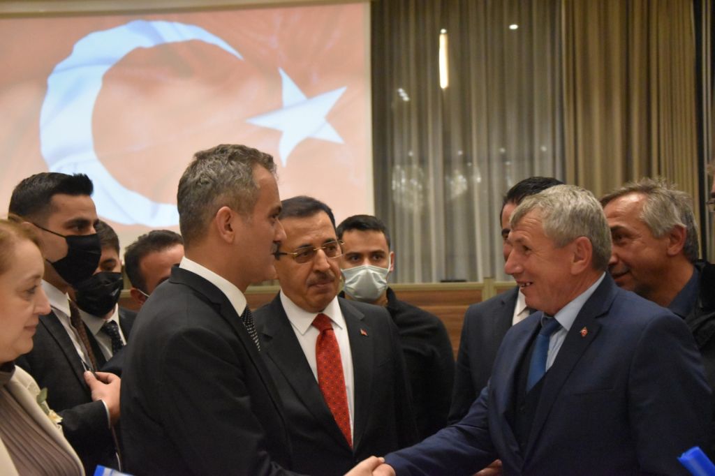 BAKAN ÖZER BOLU'DA İFTAR PROGRAMINA KATILDI