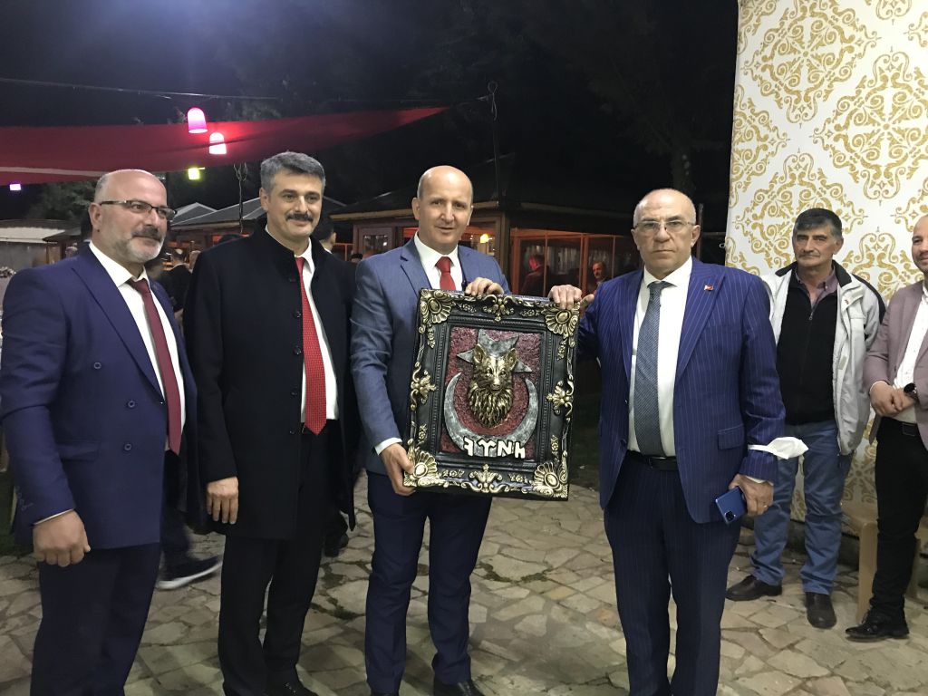 MHP VE ÜLKÜ OCAKLARINDAN GELENEKSEL İFTAR YEMEĞİ