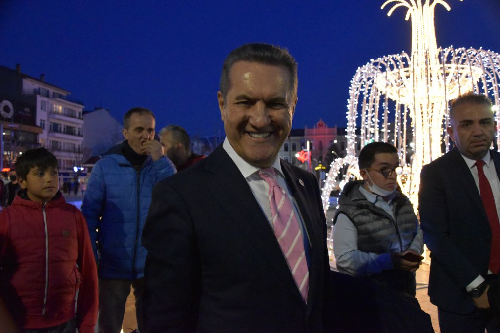 Sarıgül'den siyasi partilere genel af çağrısı