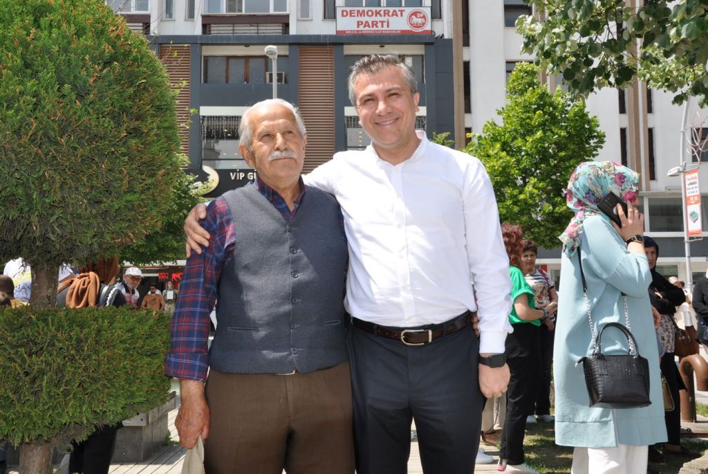 AK Parti Kadın Kollarından Başkan Özcan'a sert tepki