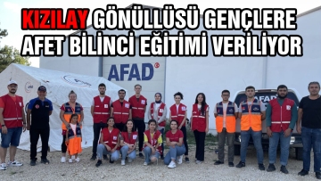 KIZILAY GÖNÜLLÜSÜ GENÇLERE AFET BİLİNCİ EĞİTİMİ VERİLİYOR