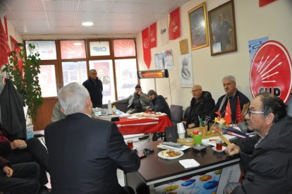 CHP'li Kurt ilçe teşkilatlarıyla buluştu