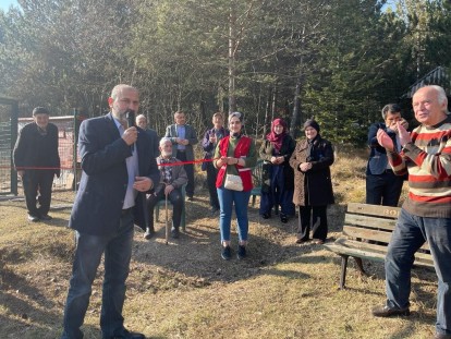 Tavuklarla stres atıyorlar