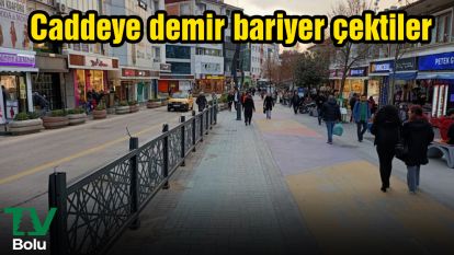Caddeye demir bariyer çektiler