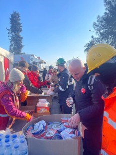 Bolu Kızılay afetzedeler için seferber oldu