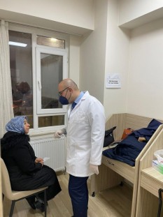 Hastane depremzedelerin ayağına gitti