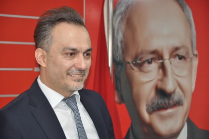 Rasim Özdemir vekillik yolunda yuvaya geri döndü