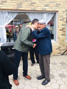 Burak Cop ayak basmadık yer bırakmıyor