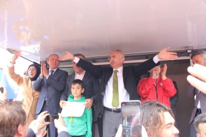 Coşkunyürek vatandaşı coşturdu