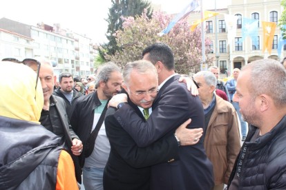 Coşkunyürek vatandaşı coşturdu