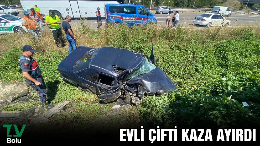 Evli çifti kaza ayırdı