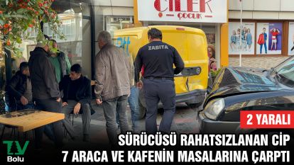 Sürücüsü rahatsızlanan cip, 7 araca ve kafenin masalarına çarptı: 2 kişi hafif yaralandı