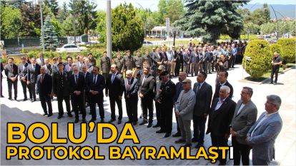 Bolu'da protokol bayramlaştı