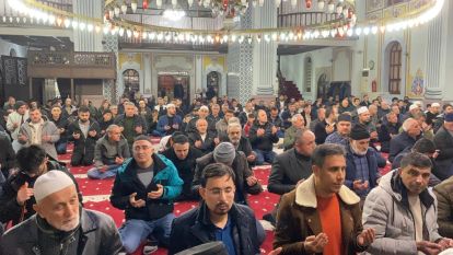 Bolu'da Regaip Kandili'nde camiler dolup taştı
