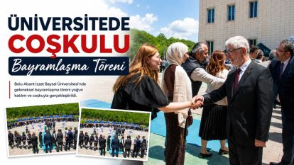 Üniversitede Coşkulu Bayramlaşma Töreni